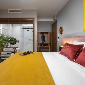 Camera standard con letto king size